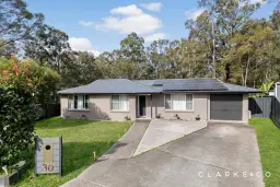 30 Cedar Close, Metford