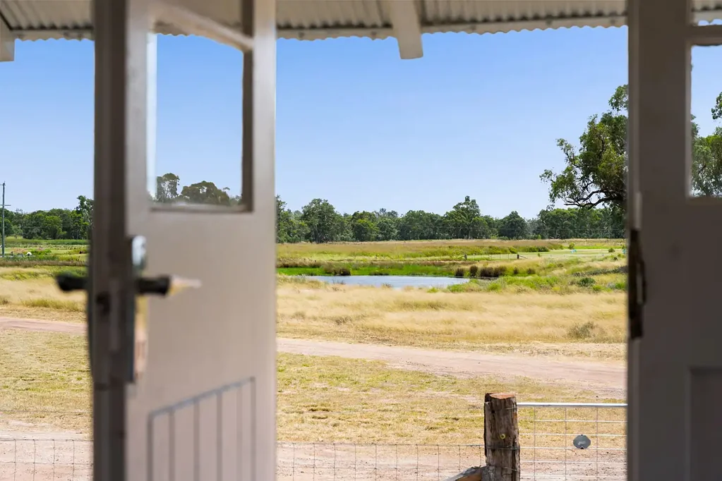 "Hutton Rest" 99 Seibel Lane, Pratten, QLD 4370