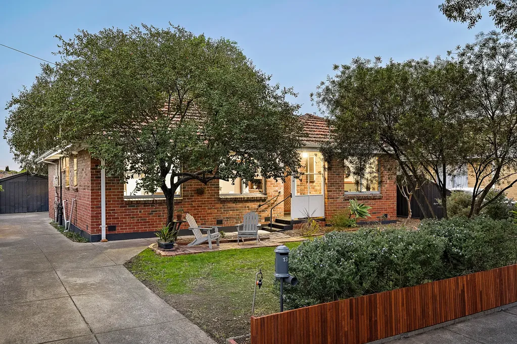 Fawkner 3침실 Clinker charm with room to grow near Coburg North