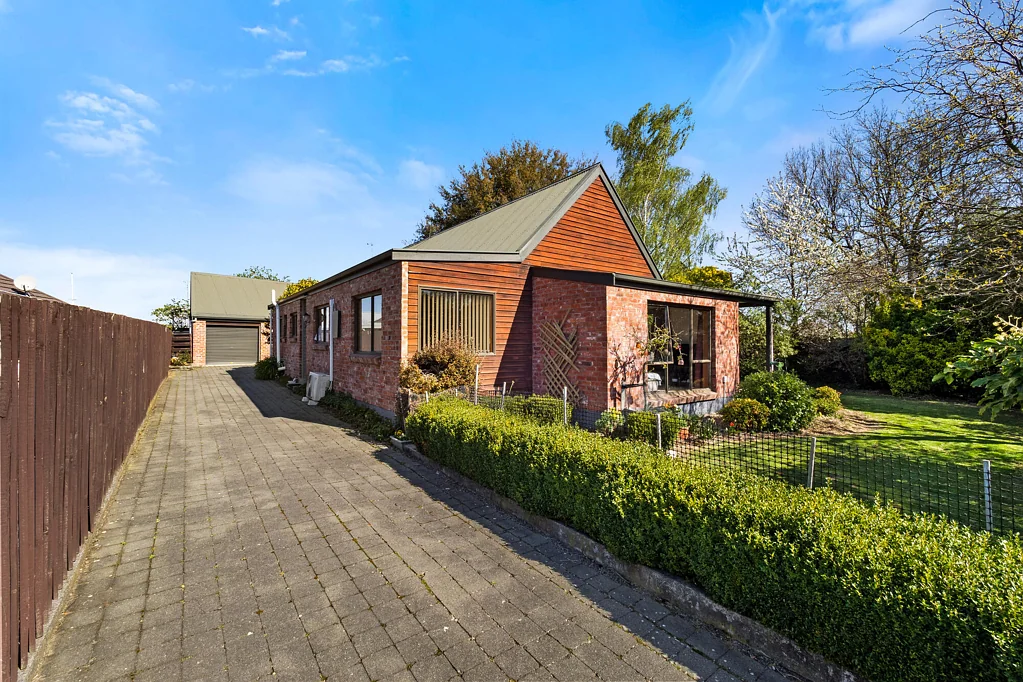 Allenton 3બેડરૂમ Comfortable & ideally located