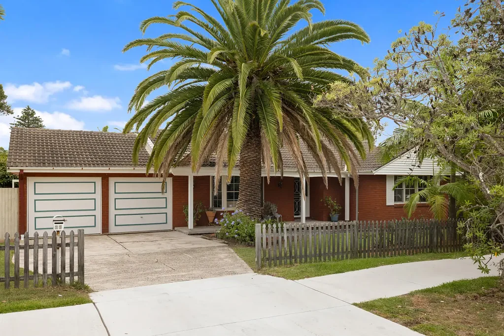 Family Home in the Heart of North Avalon