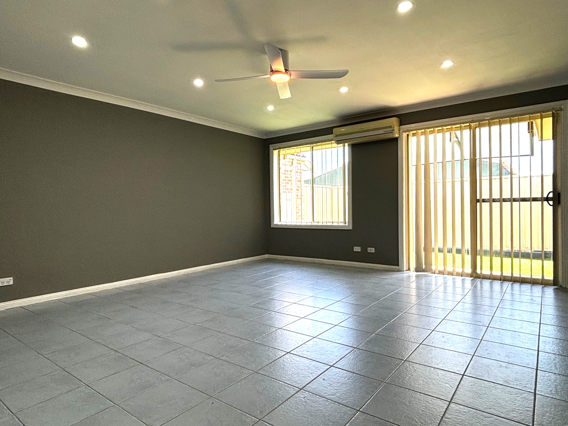 UNIT 5 1-3 HAMPDEN RD, SOUTH WENTWORTHVILLE NSW 2145, 0 phòng ngủ, 0 phòng tắm, Unspecified