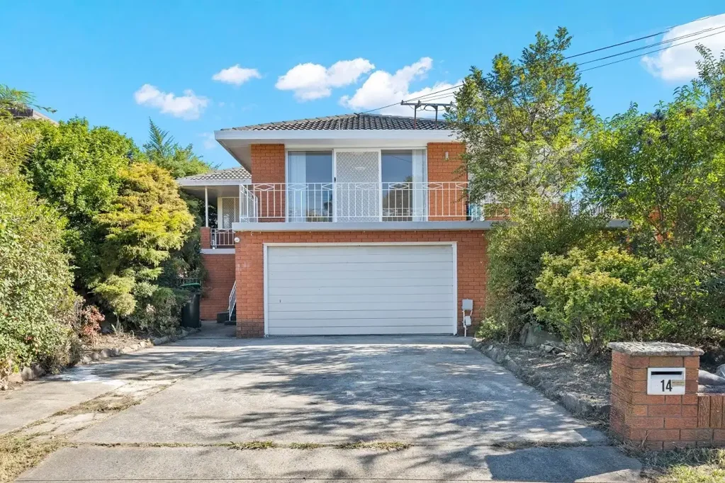 Spacious 5 Bedroom Home!