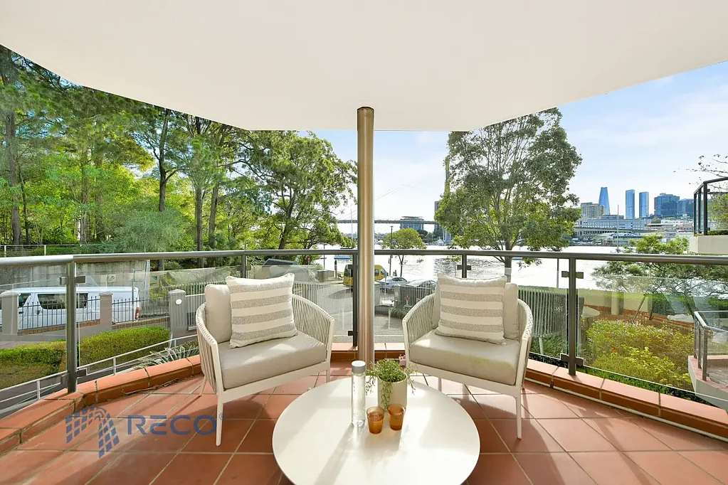 Glebe 2Phòng ngủ Waterfront Living with Breathtaking City, Bridge & Bay Views