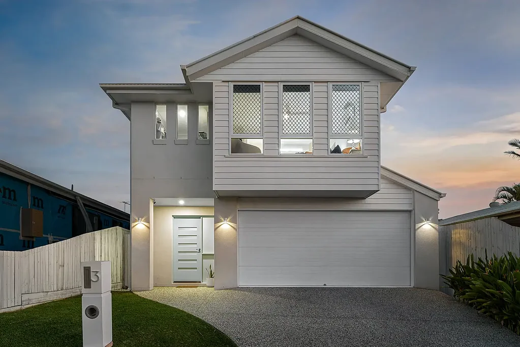 Keperra 4બેડરૂમ Modern Family Living in a Premium Keperra Location!