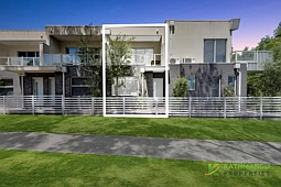 2/10 Park Street, Pascoe Vale