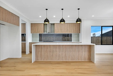 24 Oldenburg Drive, Bonnie Brook, VIC 3335, 5 Bedrooms, 5 Bathrooms, House