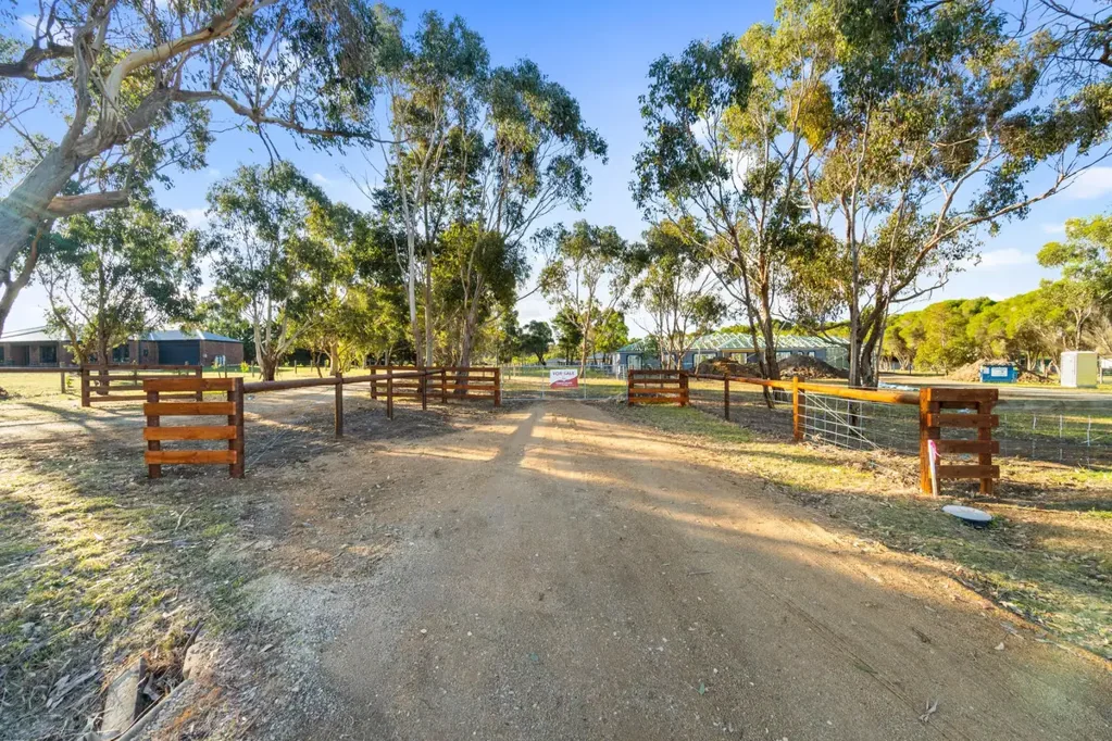 Longford Private Lifestyle Allotment on 2 Acres