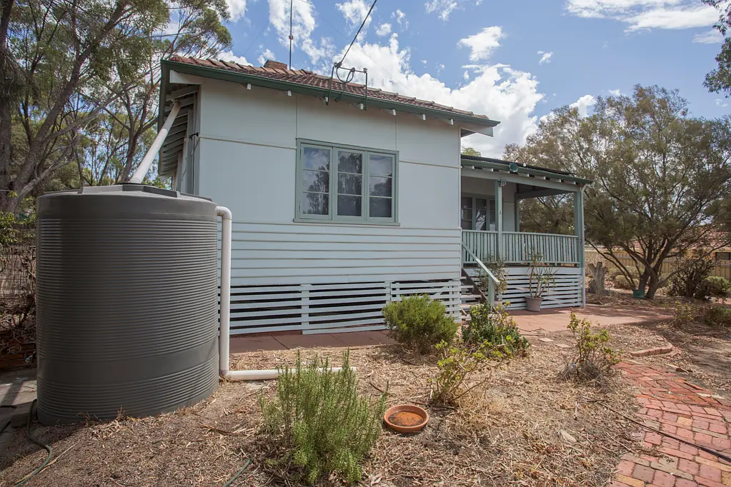 2 Thackrah Avenue, Northam, WA 6401