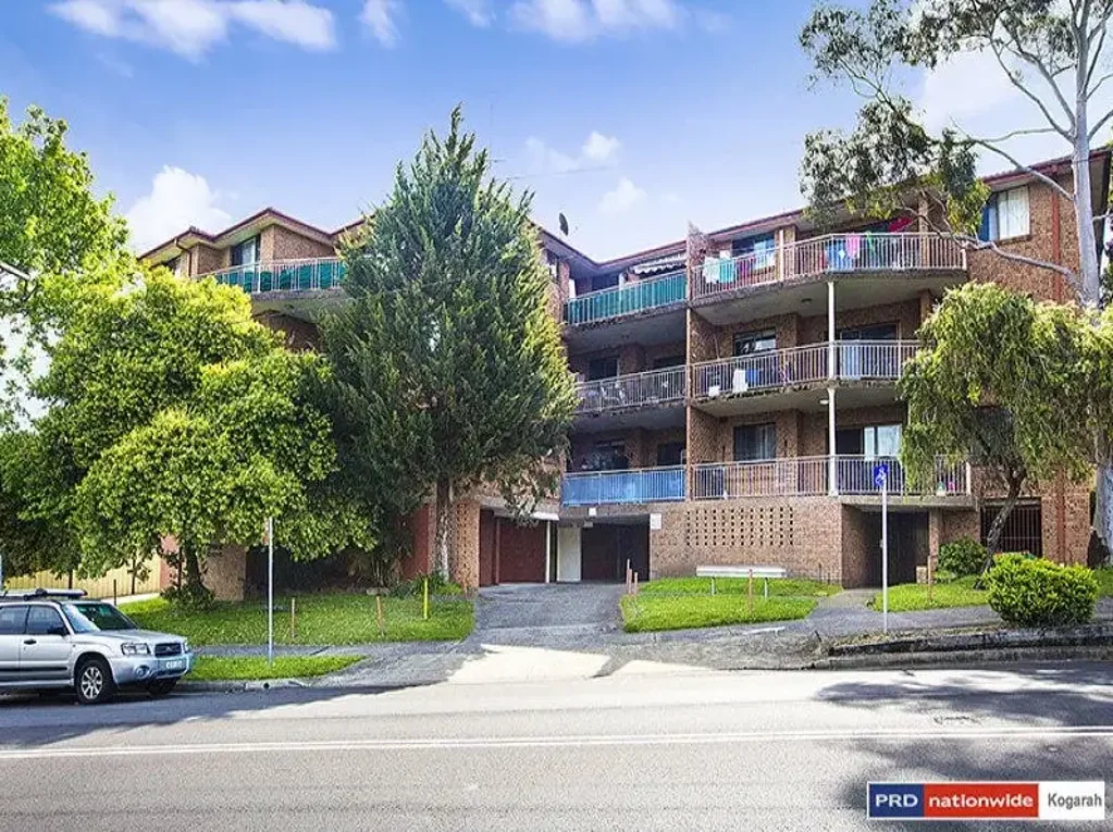 SUN FILLED TWO BEDROOM UNIT!