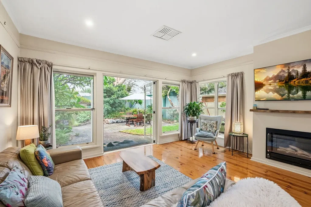 Glengowrie 3침실 Family Comfort & Functionality on a Generous 765sqm Block