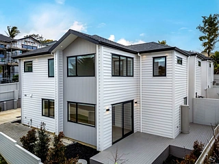 10A Cranston Street, Torbay, North Shore City