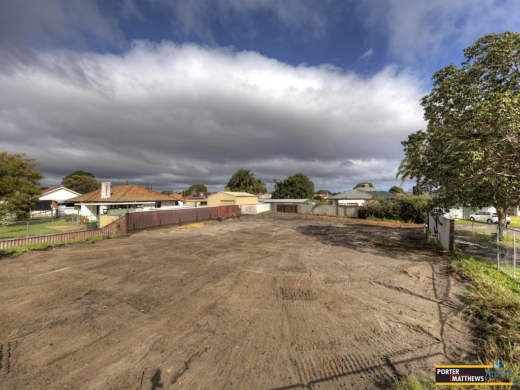 Cloverdale UNDER OFFER -Rare Corner Potential Duplex Block