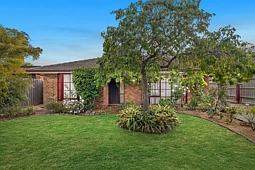 7 Collins Crescent, Berwick