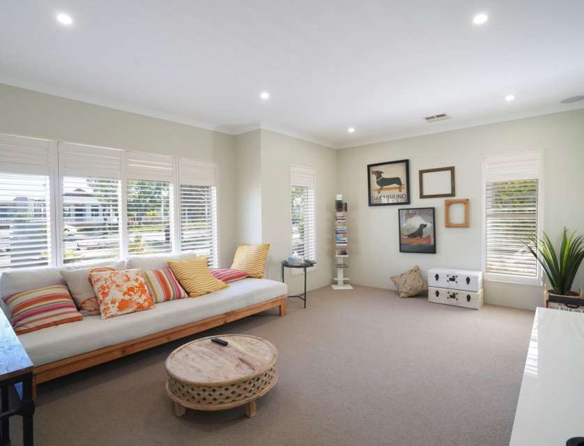 5 Horsenall Close,, Ellenbrook, WA 6069, 4 Bedrooms, 2 Bathrooms, House