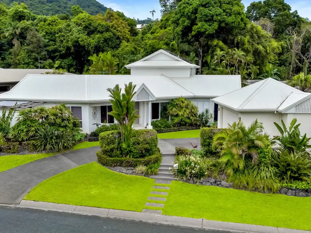 60 Nolan Street, Whitfield, QLD 4870