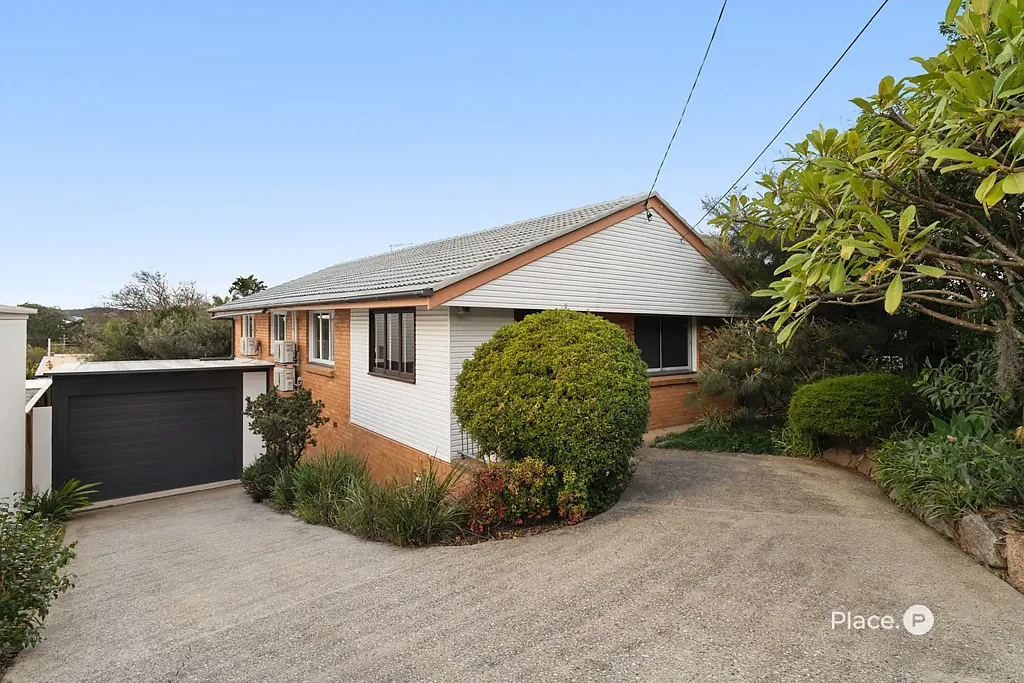 Balmoral 4Kwarto Elevated 607sqm Post War Home with Infinite Potential in a Blue-Chip Location