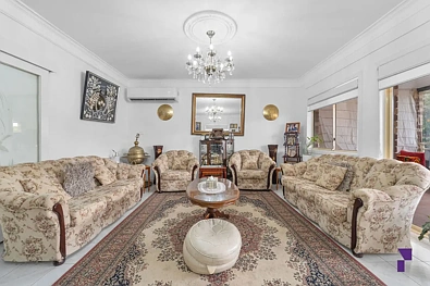 18 Rose Street, Liverpool, NSW 2170, 7房, 3浴, House