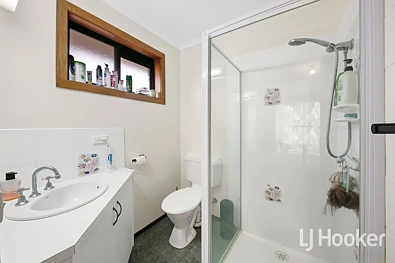 27 MCCRAE ST, MADDINGLEY VIC 3340, 0 Kuwarto, 0 Banyo, House