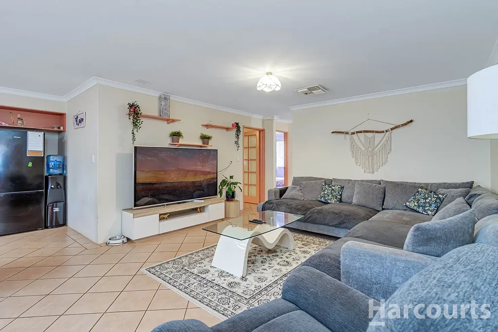 Currambine 4ਬੈੱਡਰੂਮ Massive Family Home on a Huge 749sqm Corner Block!