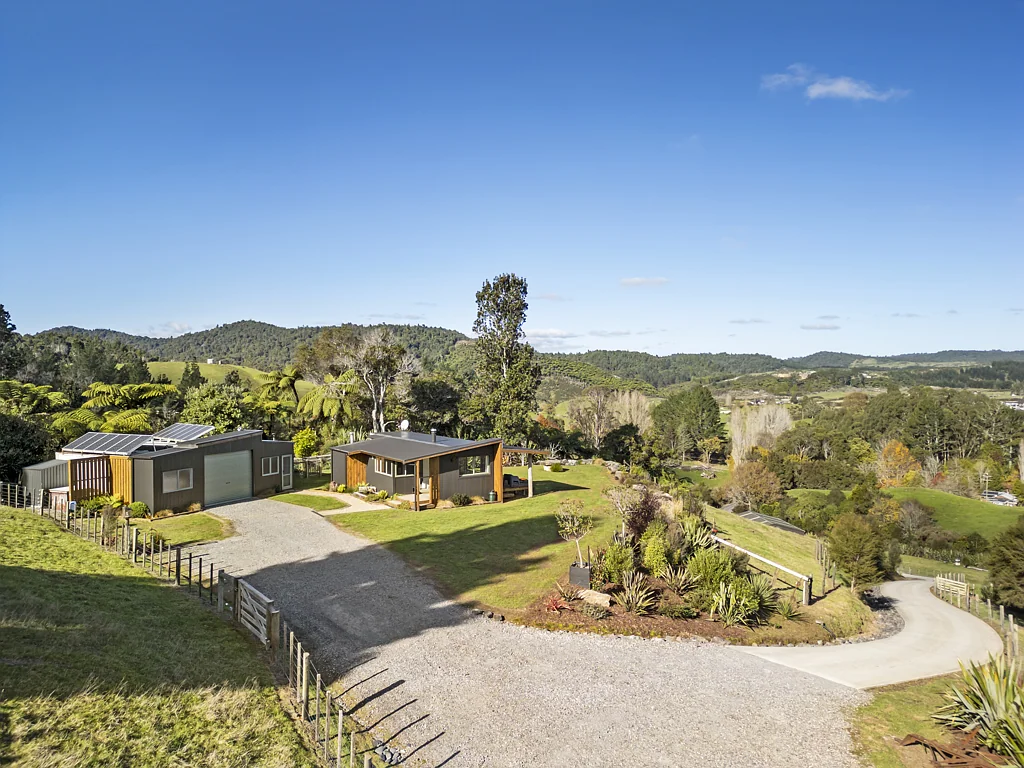 Ohauiti Self-sufficient eco-sanctuary