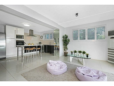 लिविंग रूम - 2/24 Crescent Road, Hamilton, QLD 4007