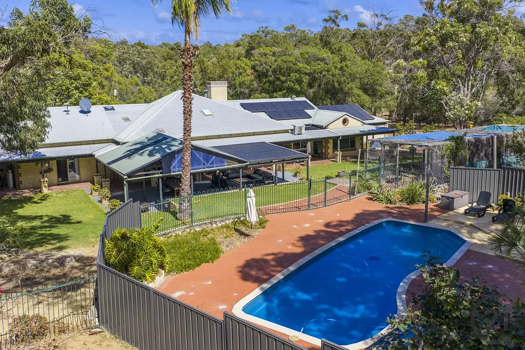13 Raywood Road, Bouvard, WA 6211