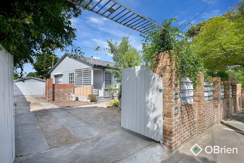 4 Juniper Court, Frankston North, VIC 3200