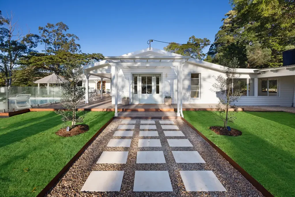 Tallebudgera Valley 4房  Contemporary Comfort and Country Charm