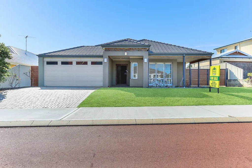 7 Kerkeri Heights, Lakelands, WA 6180