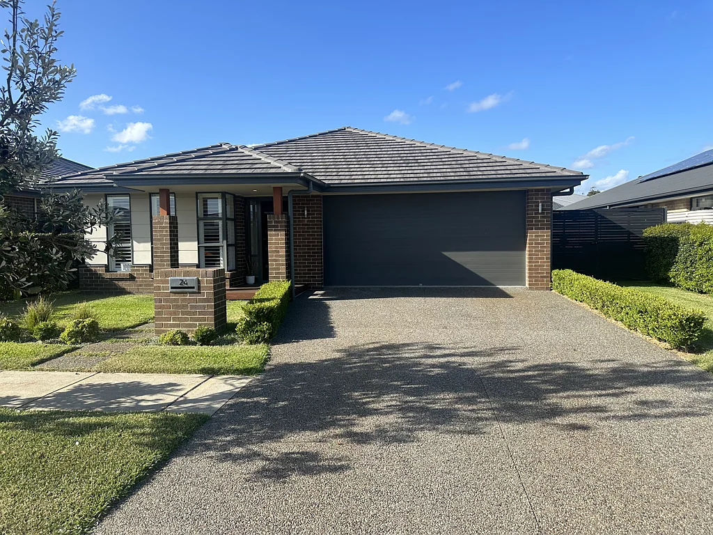 24 Uralla Street, Fern Bay, NSW 2295