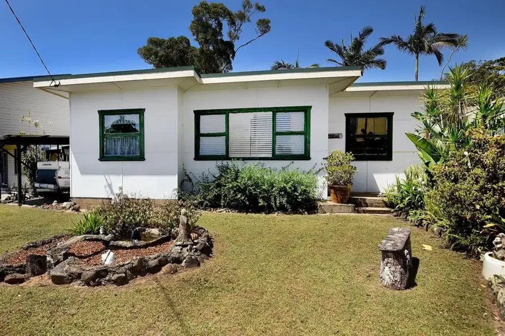 19 Rowley Street, Mylestom, NSW 2454