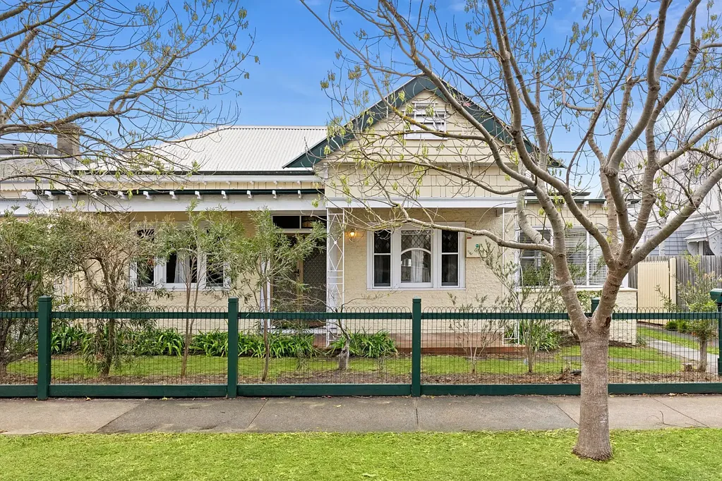 18 Virginia Street, Newtown, VIC 3220
