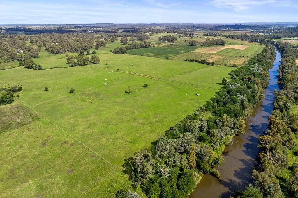 1300 Greendale Road, Wallacia, NSW 2745