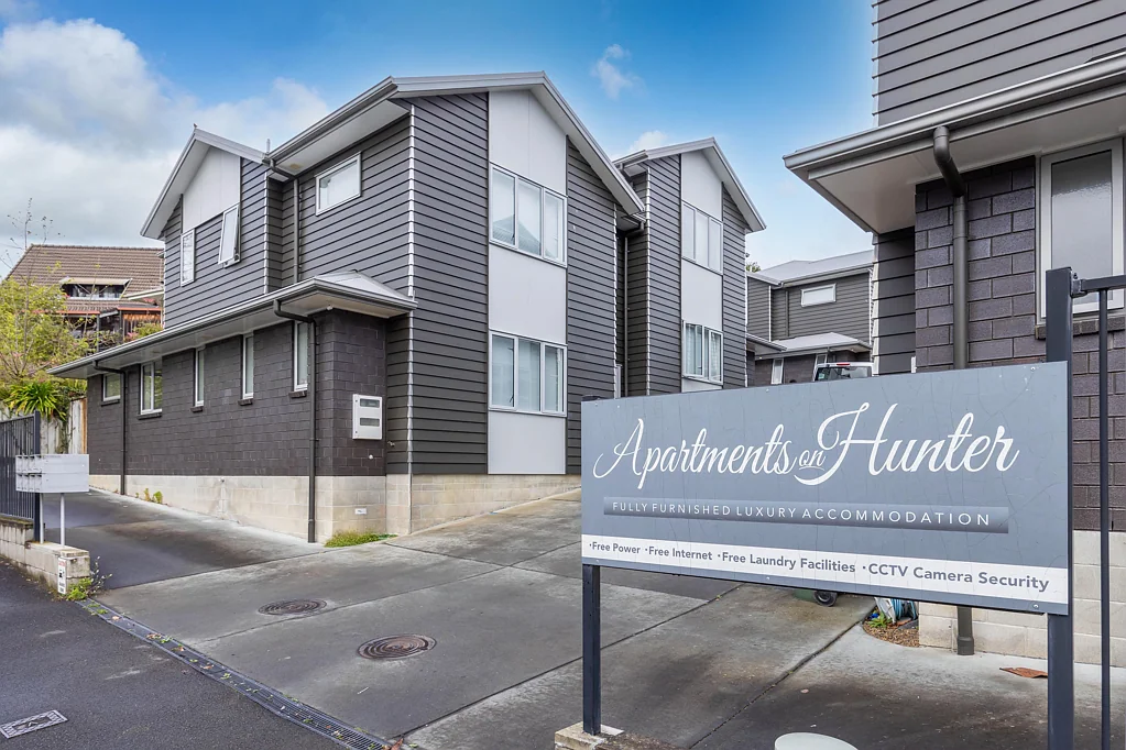 Hamilton Lake 4ਬੈੱਡਰੂਮ 9 % GROSS YIELD - $1,215 PW RENT !