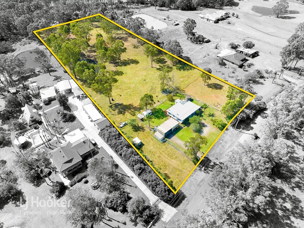 Bringelly 3Phòng ngủ Flood Free - 5.08* Acres with Greendale Road Exposure