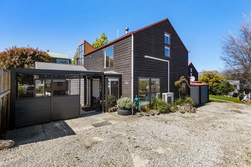 Iba Pa - 16A Mount Iron Drive, Wanaka, Queenstown-Lakes District