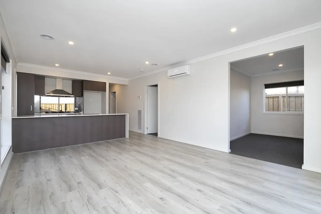 Modern, Low-Maintenance Living in a Prime Deanside Location