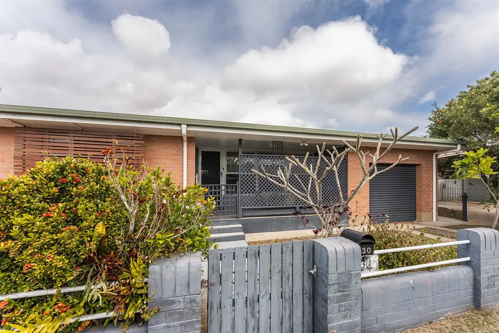 30 Churchill Street, Svensson Heights, QLD 4670
