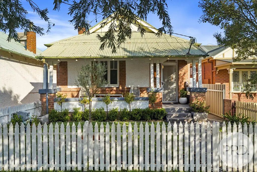 84 Crampton Street, Wagga Wagga, NSW 2650