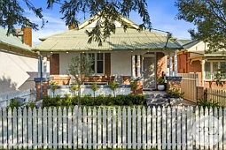 84 Crampton Street, Wagga Wagga