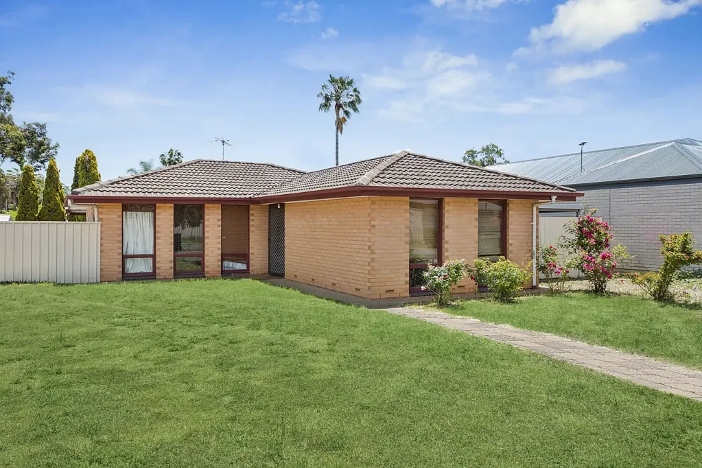 2 Denver Drive, Parafield Gardens, SA 5107