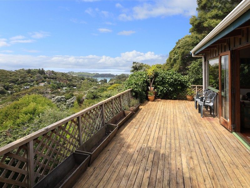 128 Fairview Crescent, Omiha, Auckland, 4 غرف, 2 حمامات