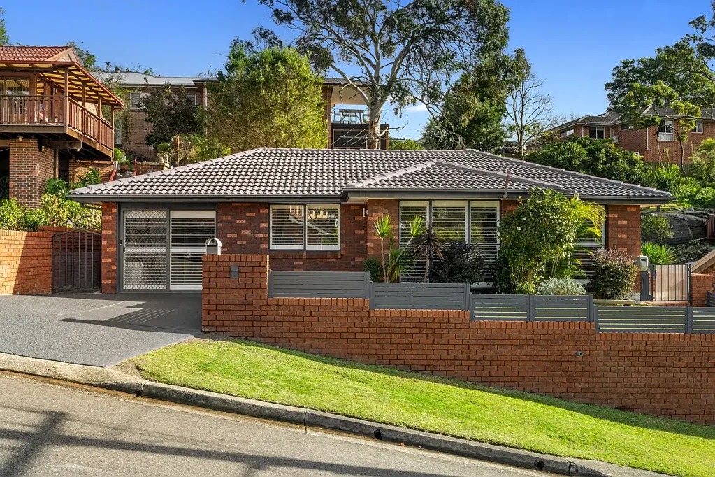 Engadine 4कमरा Family-Friendly Living in Connected Engadine Pocket