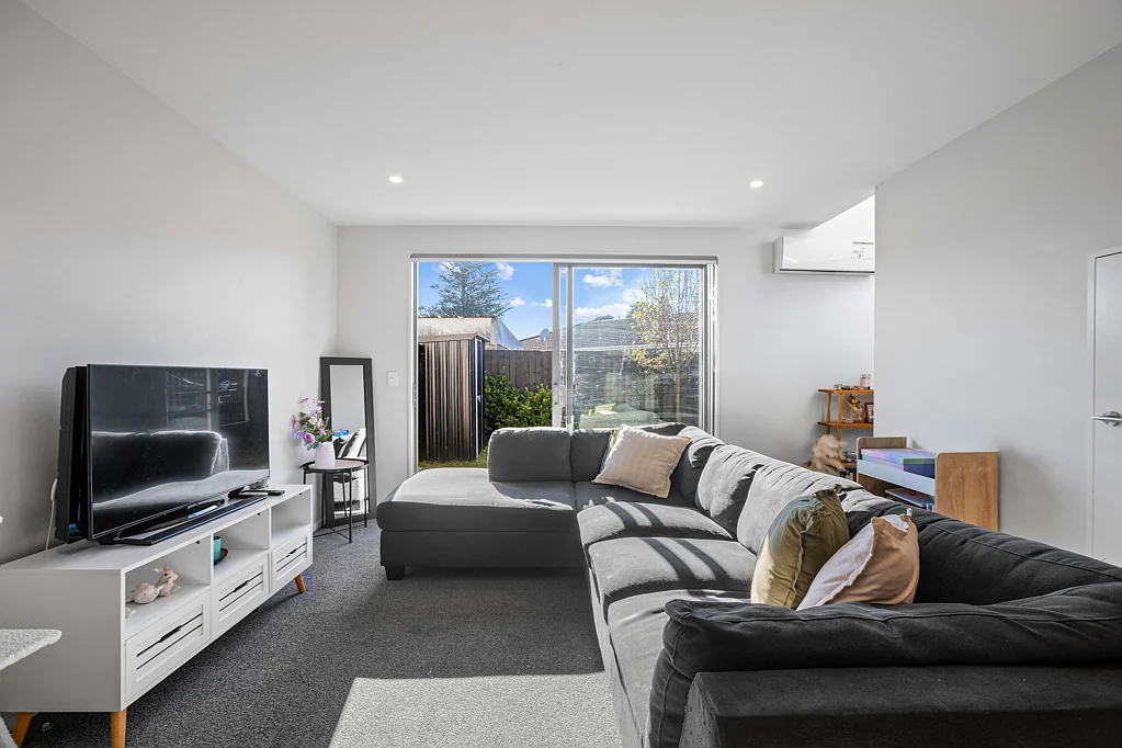 Woolston 2房  Investor Says Sell!