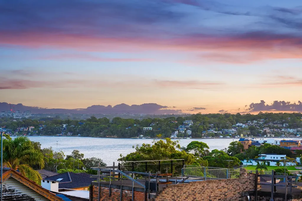 Kyle Bay 5침실 Architectural Masterpiece with Breathtaking Water Views