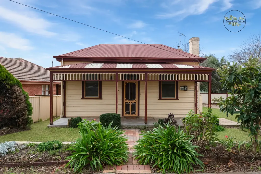 North Bendigo 3침실 Full Of Potential