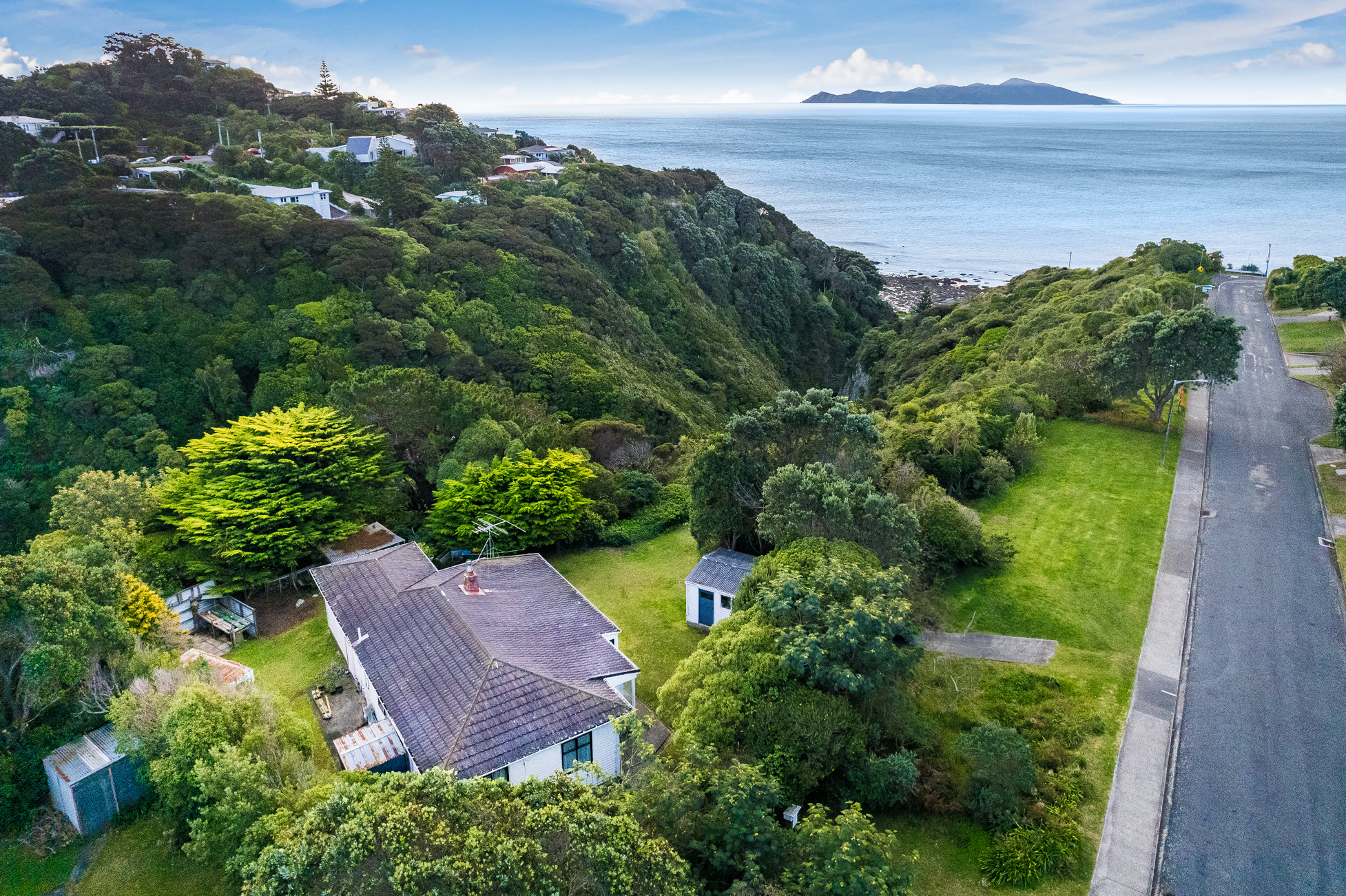 15 Pukerua Beach Road, Pukerua Bay, Porirua, 3 ਕਮਰੇ, 0 ਬਾਥਰੂਮ, House