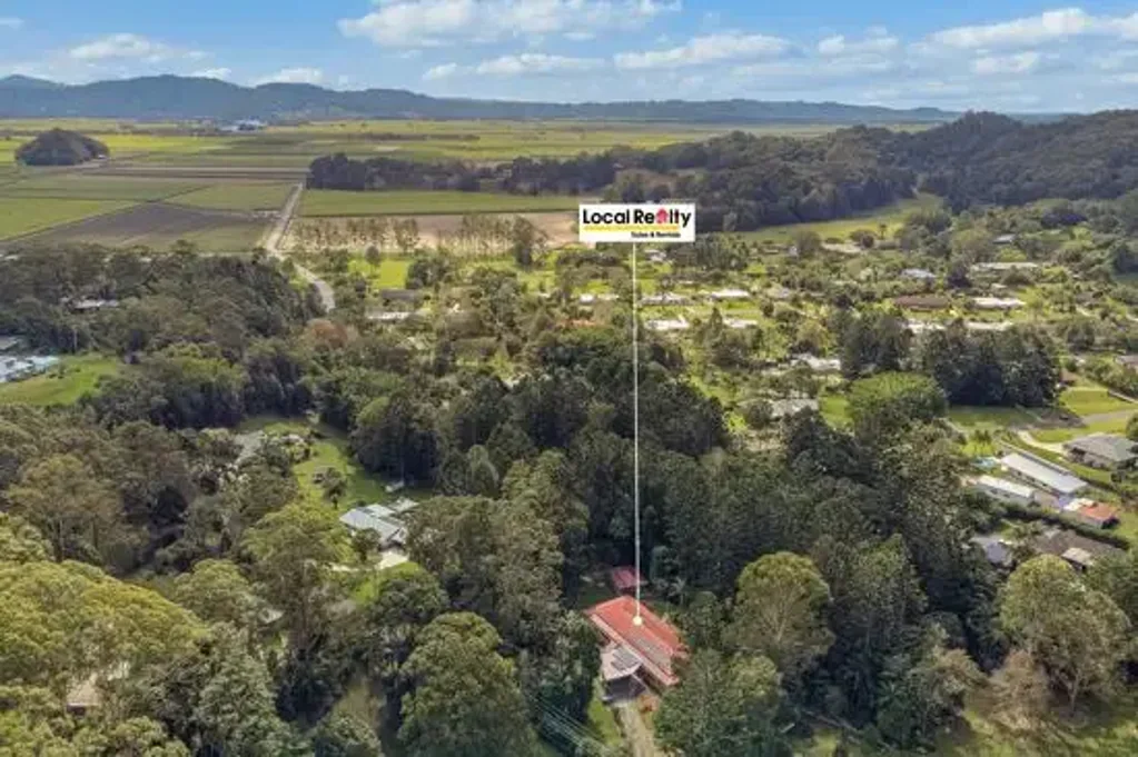 Nunderi 6Kwarto Retreat with Versatile Accommodation in a Rain Forest Setting