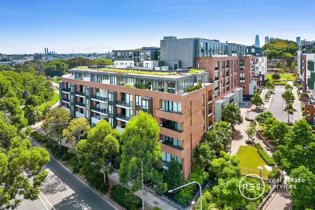 Spacious 3 Bedroom Apartment in Vance